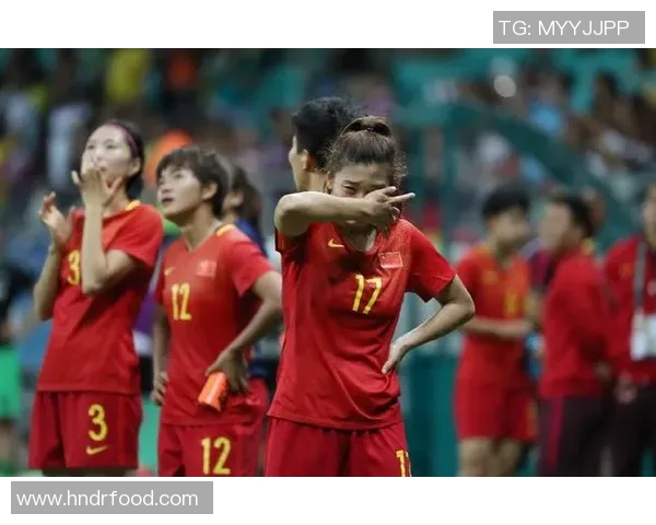 巴西12号足球明星的传奇之路与辉煌成就解析 巴西12号足球明星的传奇之路与辉煌成就解析