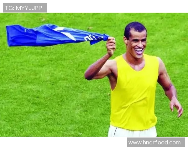 九八足球明星赛罗纳尔多闪耀全场展现传奇风采与足球魅力 九八足球明星赛罗纳尔多闪耀全场展现传奇风采与足球魅力