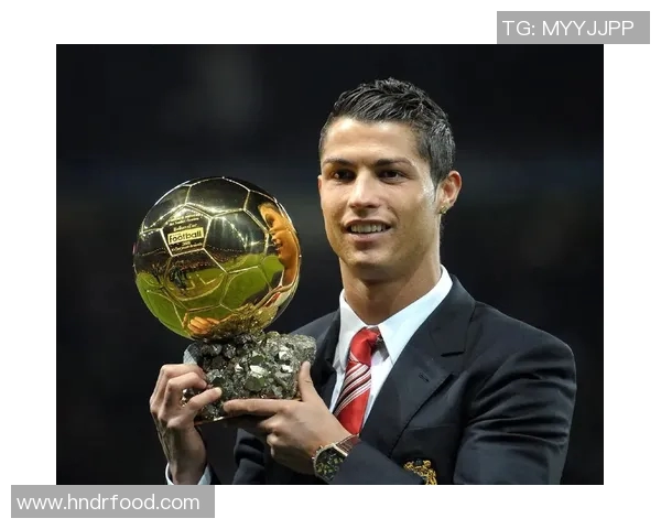 我最喜欢的足球明星竟然也会唱歌他的音乐才华让我惊喜不已 我最喜欢的足球明星竟然也会唱歌他的音乐才华让我惊喜不已