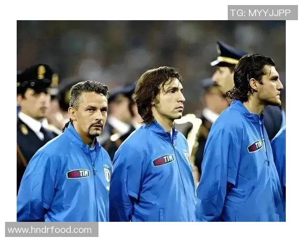 最独特的足球明星背后的故事与成就解析 最独特的足球明星背后的故事与成就解析