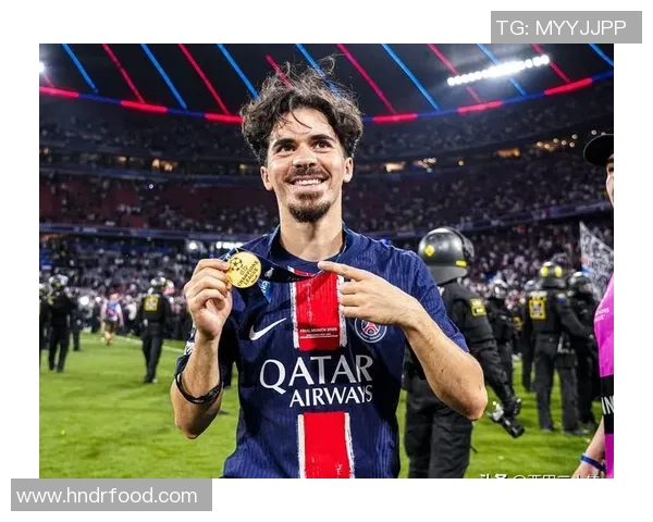 坎塞洛：从边缘球员到世界顶级后卫的蜕变之路